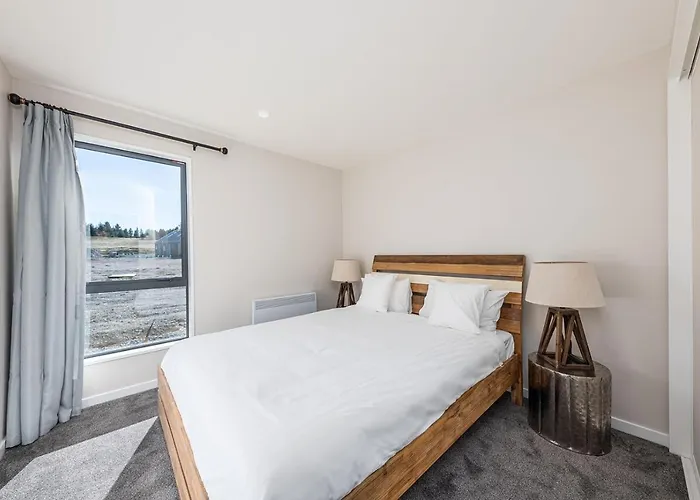 Akin Tekapo